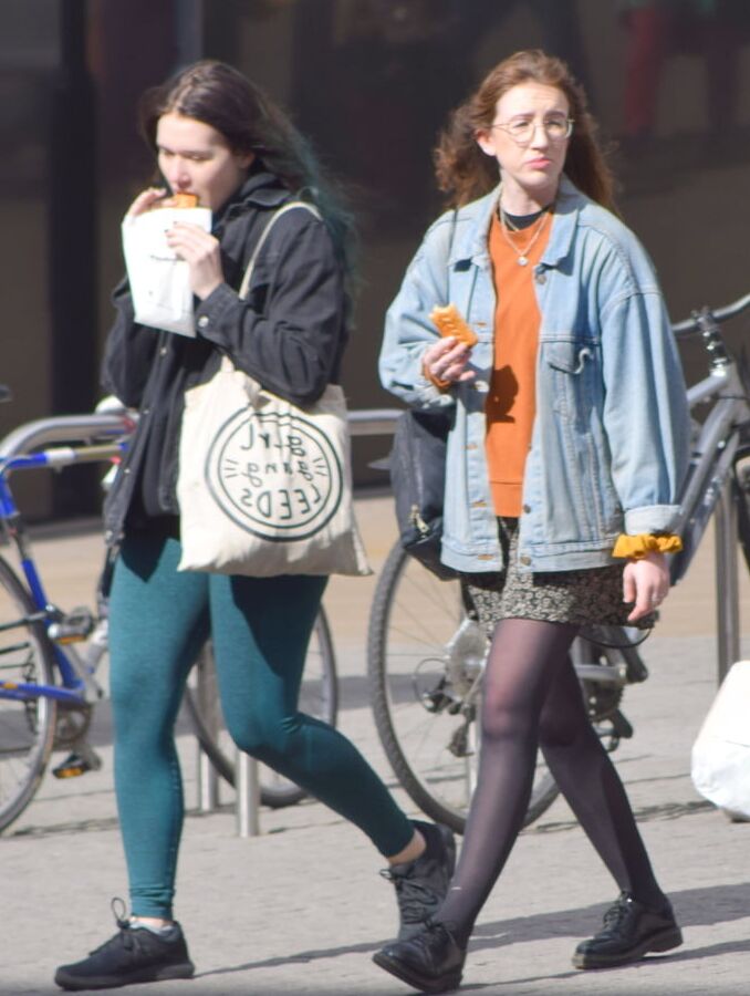 Street Pantyhose - UK Cunts in Tights