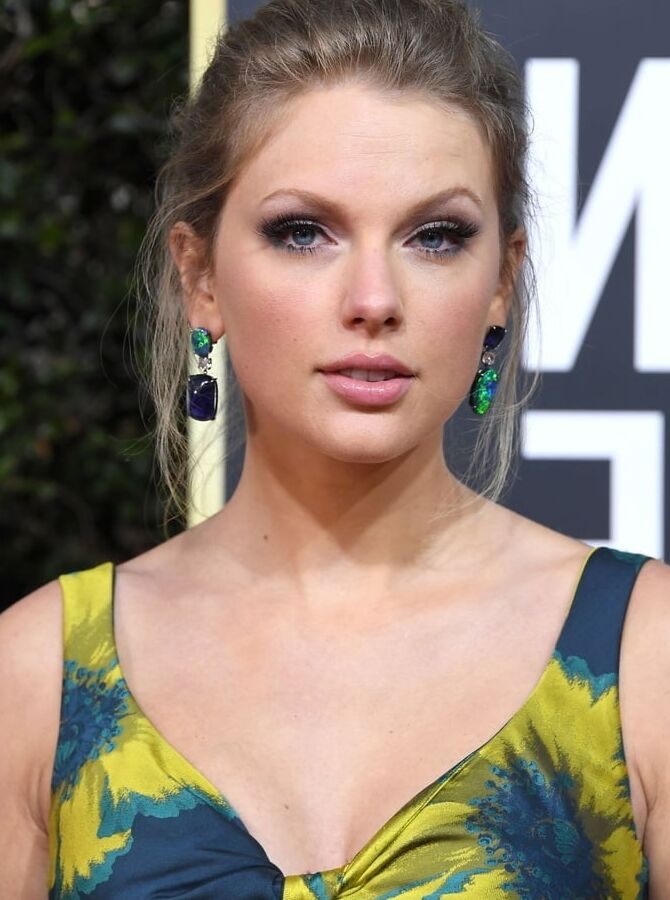 Taylor Swift&;s beautiful fucking face