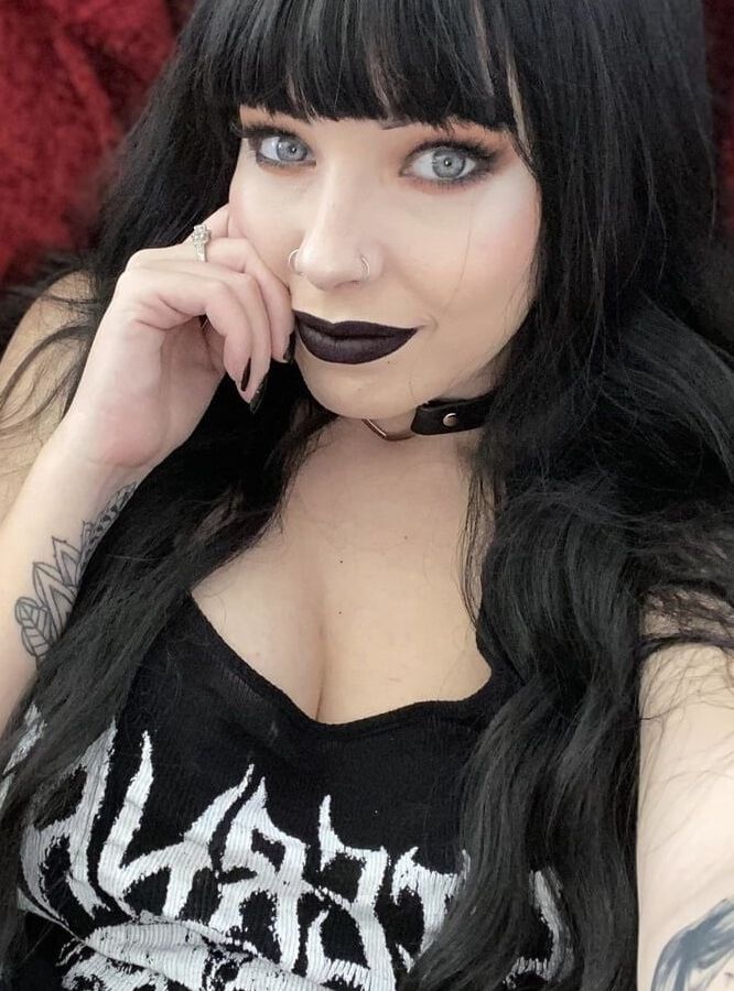 Vanessa Goth Webslut