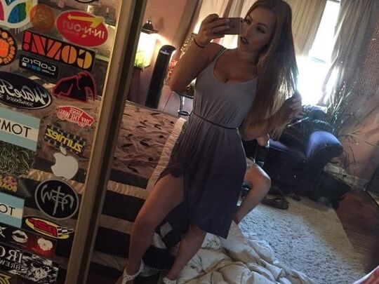 HOT Halle Diez