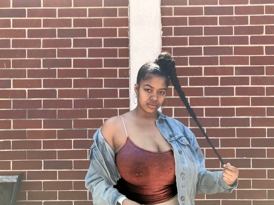 Big titty thot