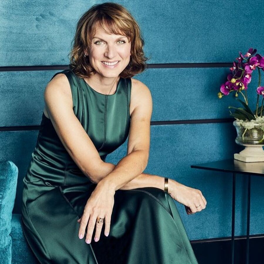 Fiona bruce