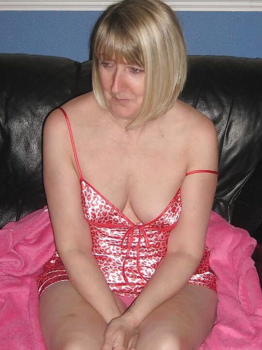 UK MILF Veronica