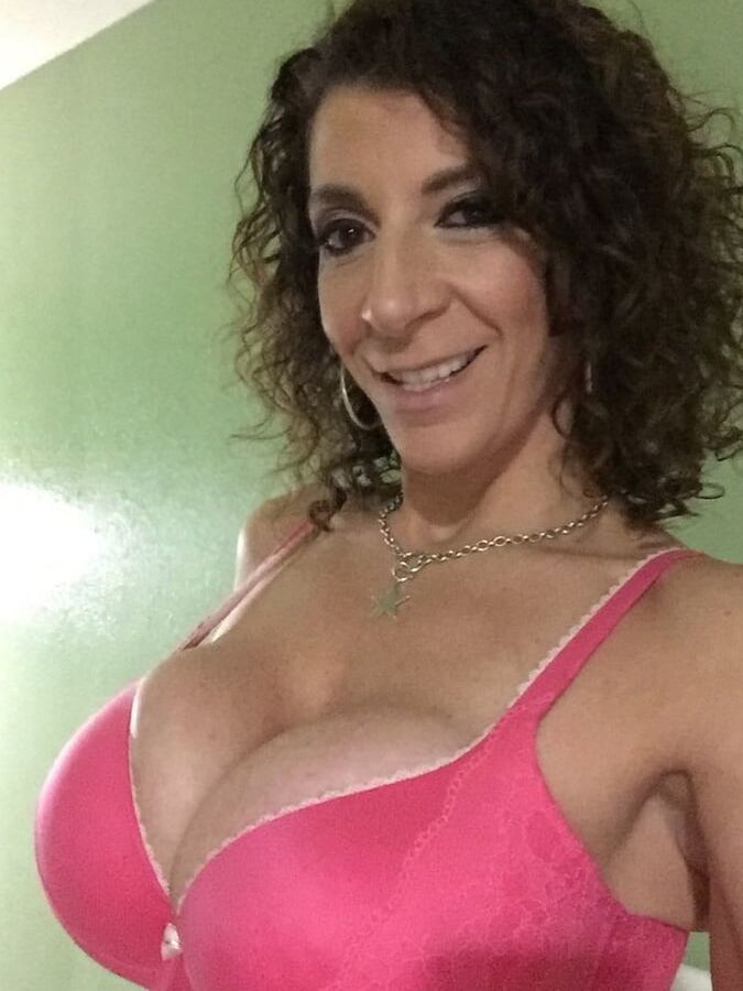 Bust your nut to hot Sara!