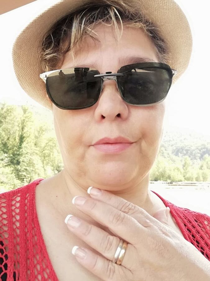 carmela from milano - esibizionista