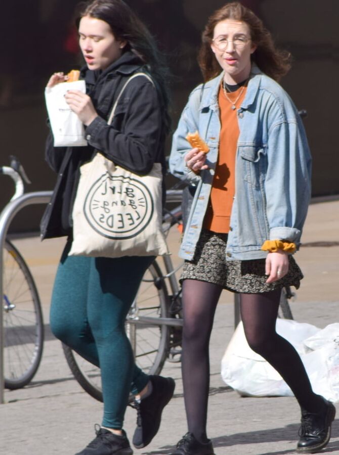 Street Pantyhose - UK Cunts in Tights