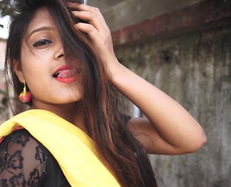 BENGALI Saree lover girl suporna