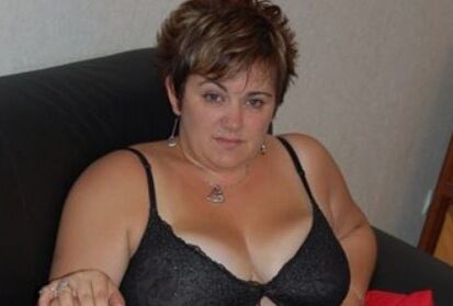 Exposed classic amateur slave