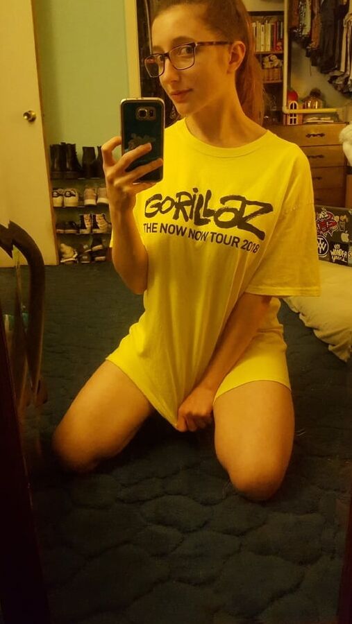 Cute Samantha Shows Off