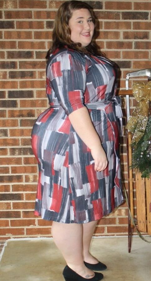 Pretty BBWs and fatties from fashion blogs