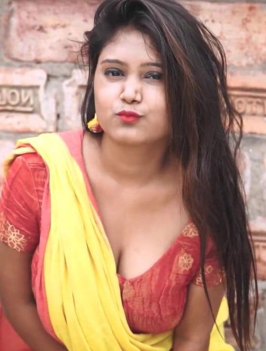 BENGALI Saree lover girl suporna