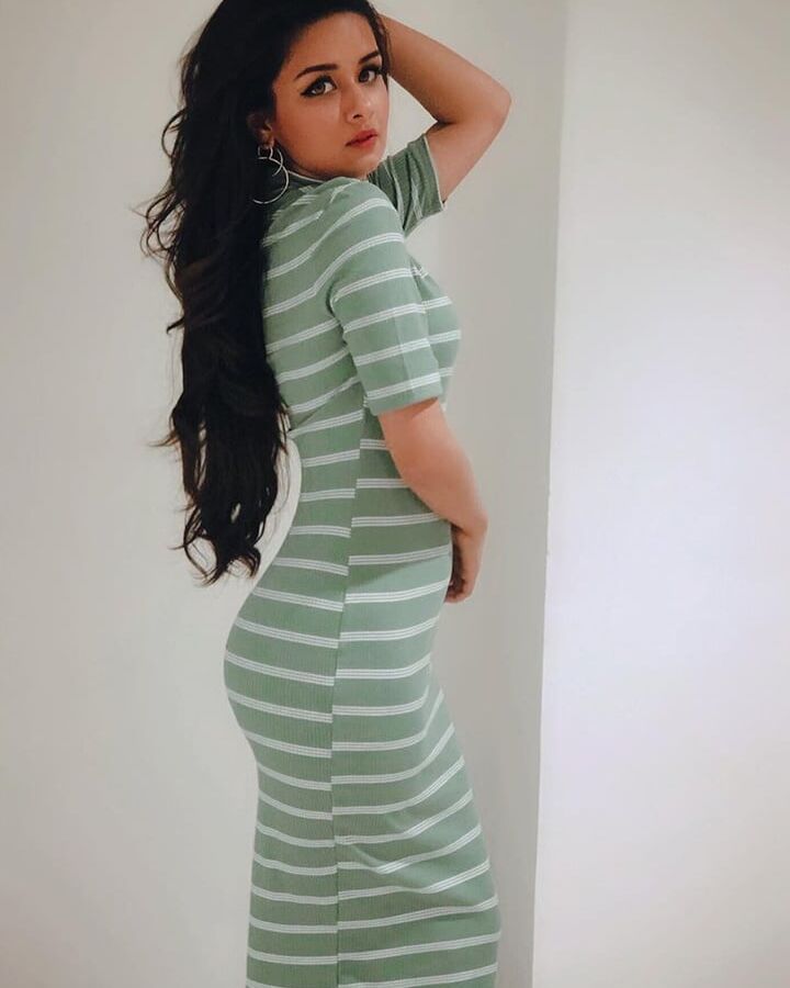 Avneet kaur sexy slut hot