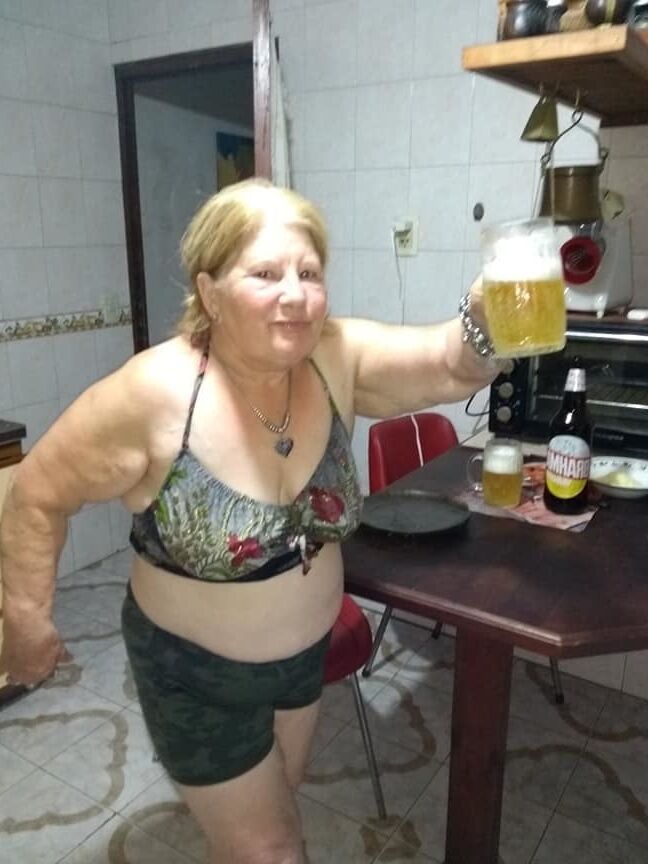 madurazas abuelas muy coquetas y calientes, siguen sexis