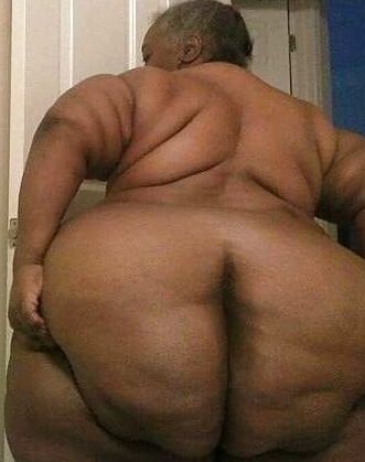 Totally Fuckable Black Dame