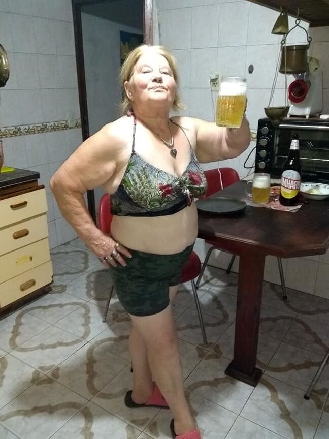 madurazas abuelas muy coquetas y calientes, siguen sexis