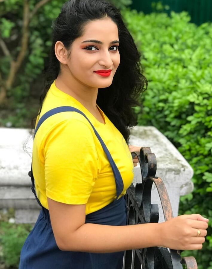 Bengali Hindu Whore Mis Mitra Bitch