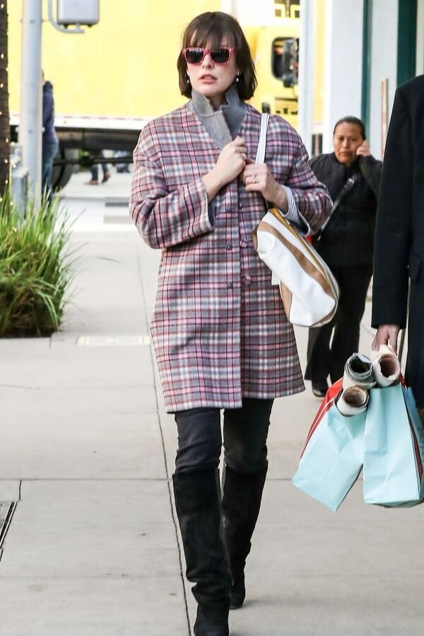 Female Celebrity Boots &amp; Leather - Milla Jovovich