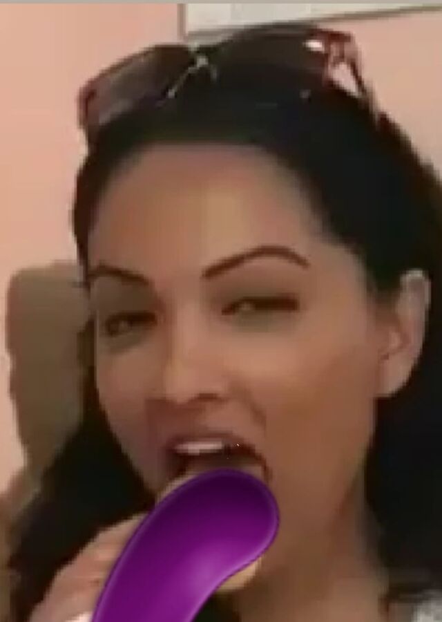 Fakes of Friends