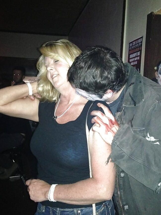 SEXY MILF