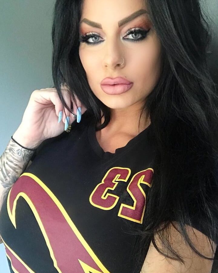 Makeup fetish