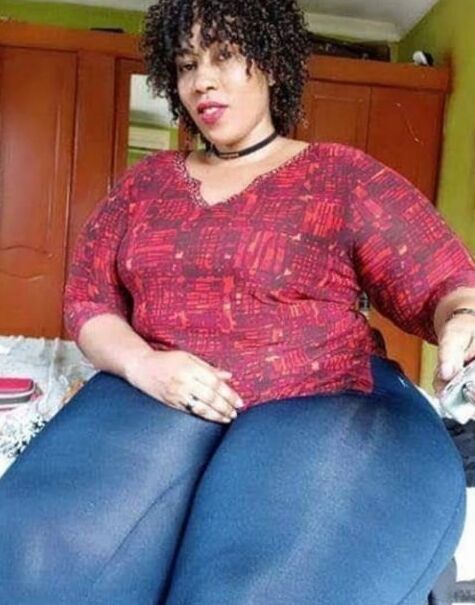 Ginormous mega booty huge leg cellulite bbw pear Divyo