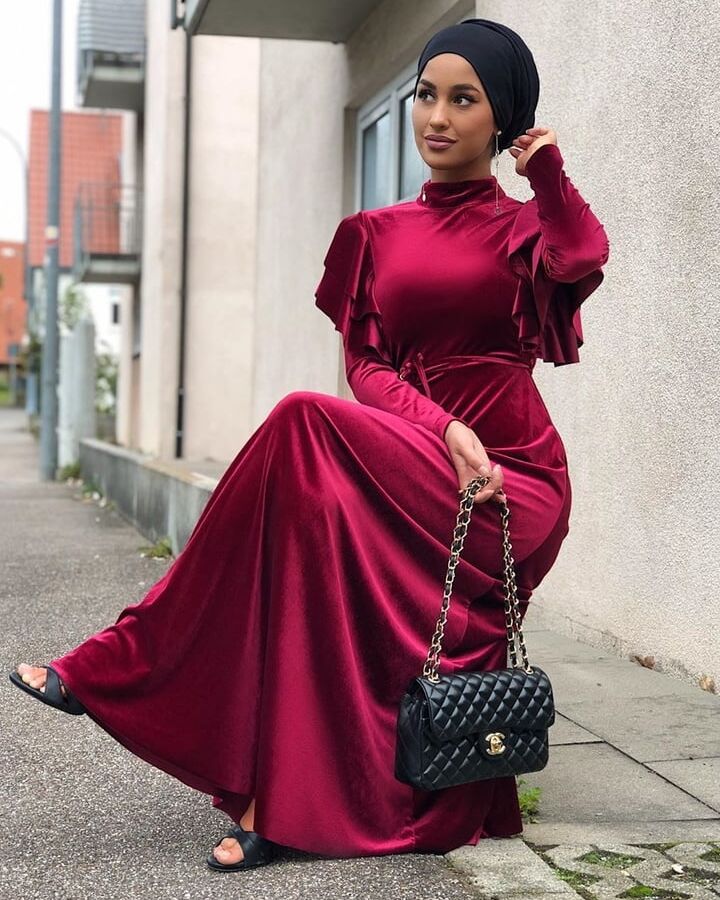 Hot Instagram Hjiab Lady