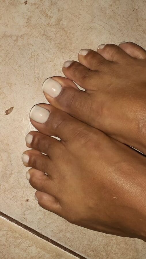 Feet, Morena, size