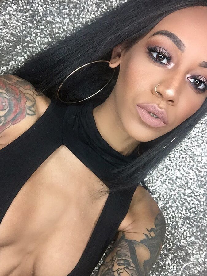 Hot and sexy black yo dream selfie Girl private Pics