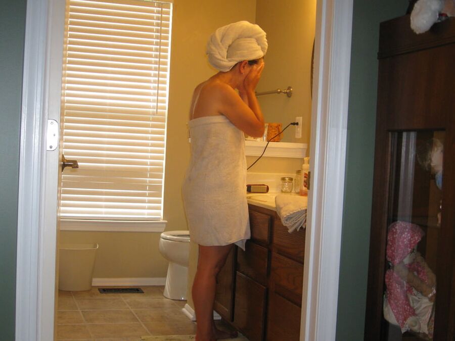 . North Carolina mature wife poses hubby