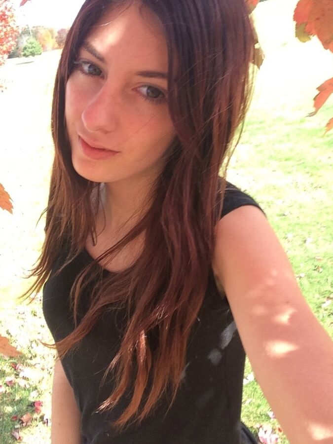 Pale petite puffy emo girlfriend exposed