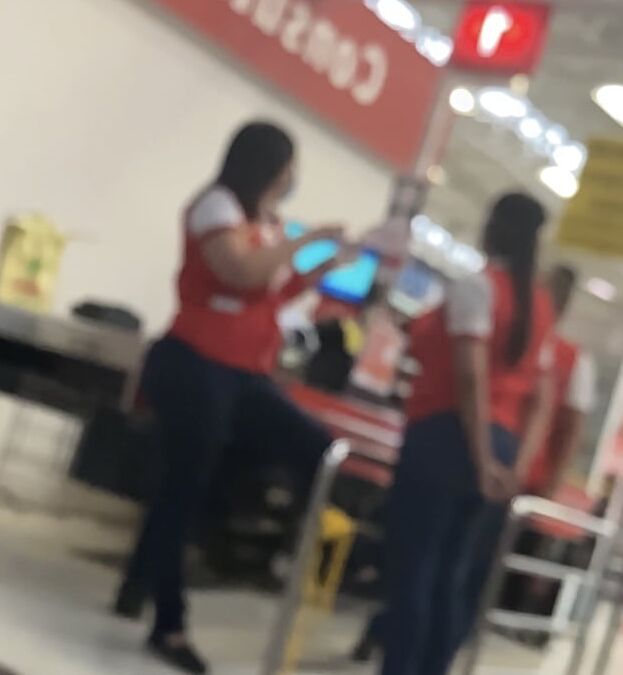 Cajera Sexy