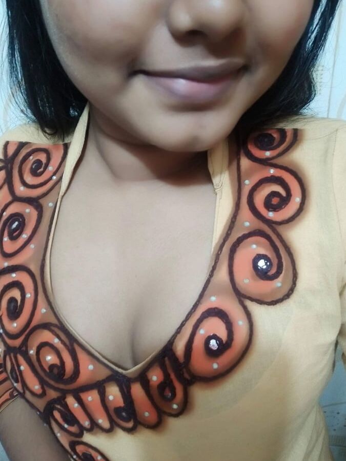 New Bangladeshi Girl showing Boobs