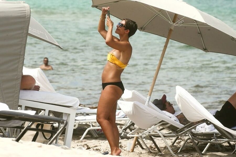 Frankie Bridge oops boobs Miami beach may