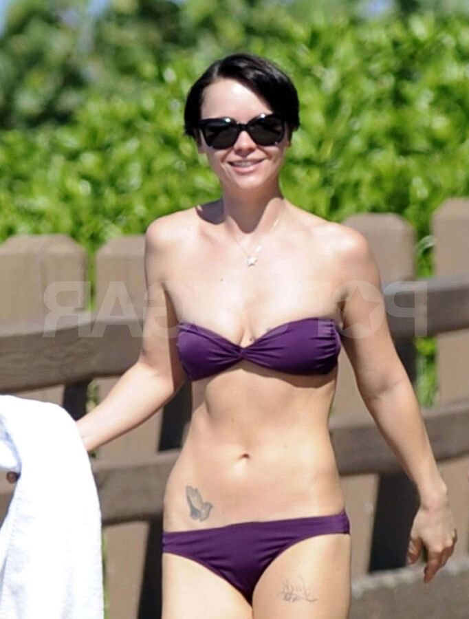 Christina Ricci juicy ass and big tits in bikini