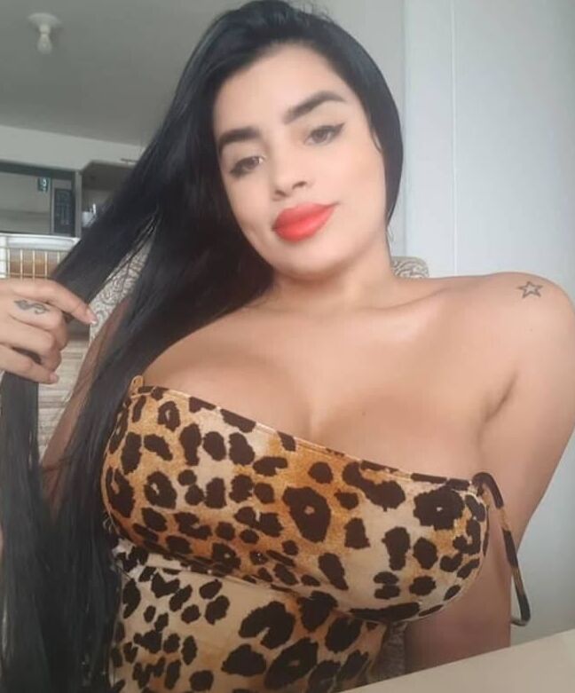 SEXY CYNTHIA