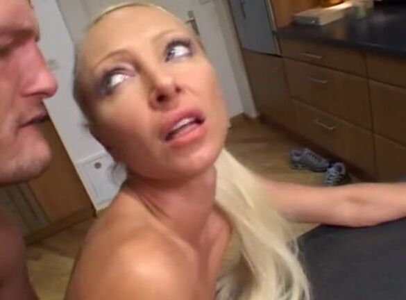 Nomi french pornstar