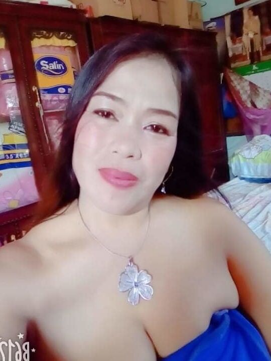 Ibu Thai Big tits