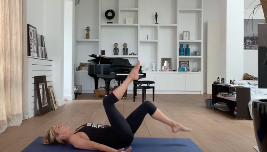dutch milf Wendy van dijk yoga part