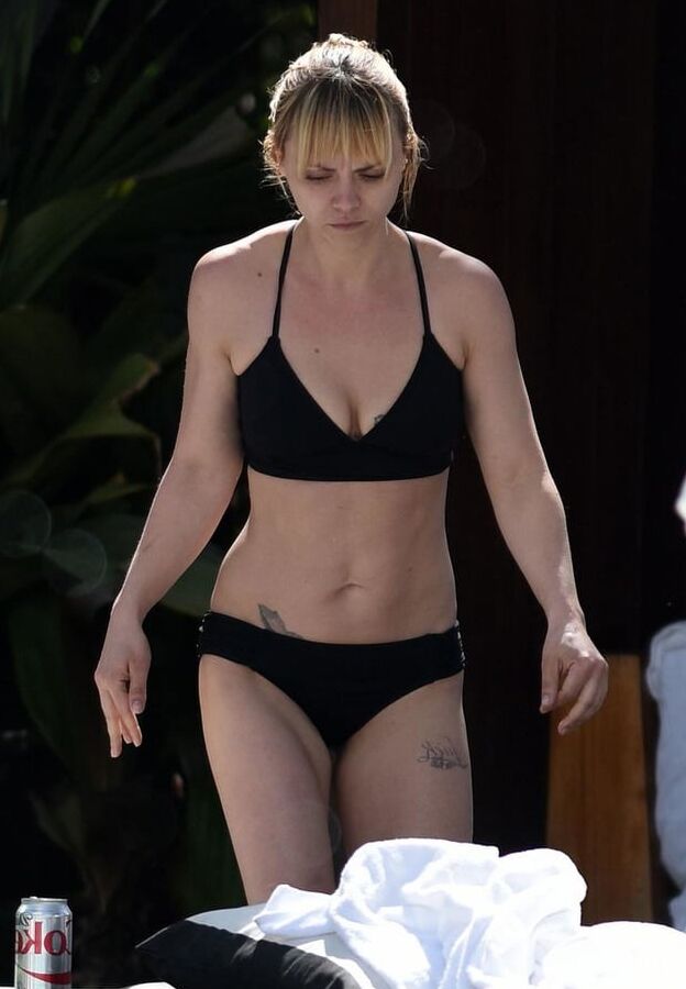 Christina Ricci juicy ass and big tits in bikini