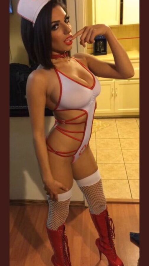 tenue sexy pour commentaire