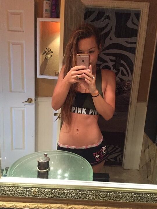HOT Halle Diez