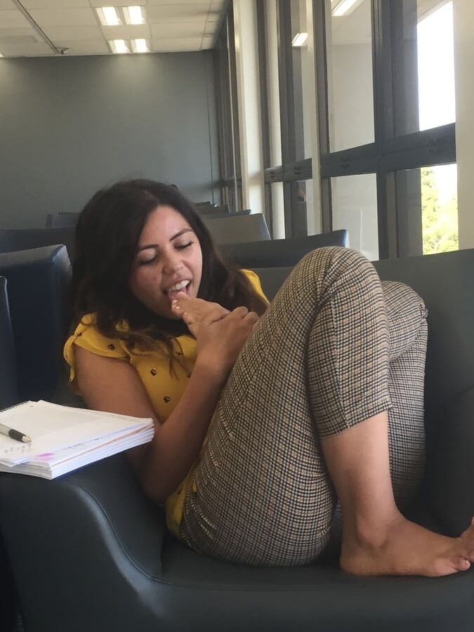 Cute and Sexy College Girlfriend