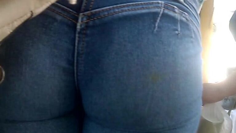 COME CULO MOM NALGONA VERDULERIA