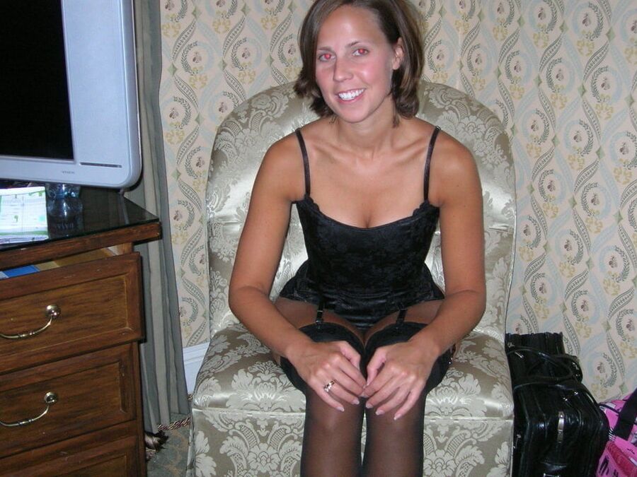 moms so fuckin flat