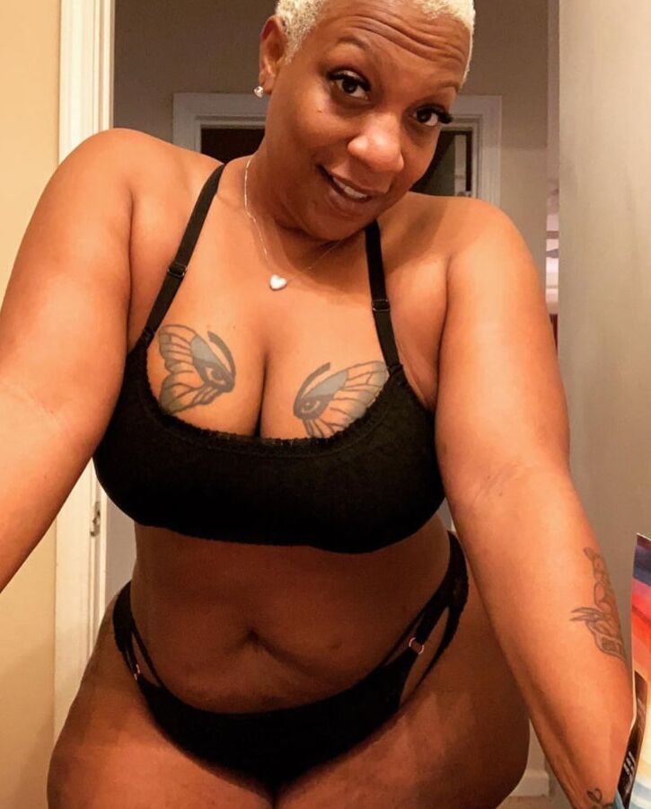 SOMEBODY MAMA VOL.