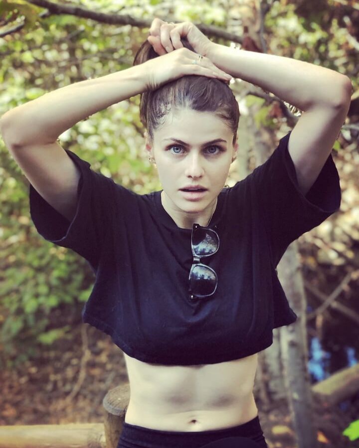 Alexandra Daddario beautiful girl