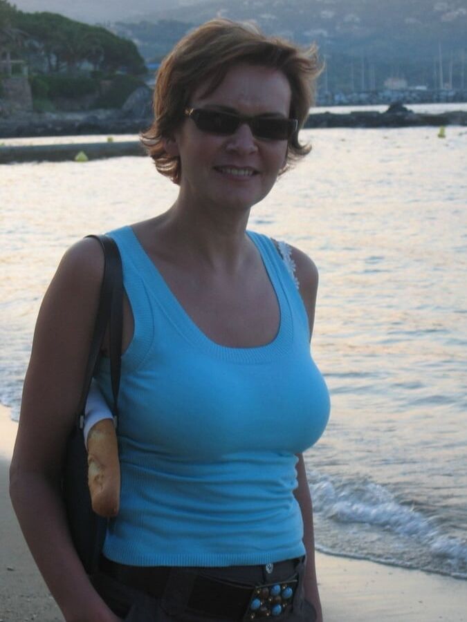 Milf with Huge Boobs Naked on Holiday