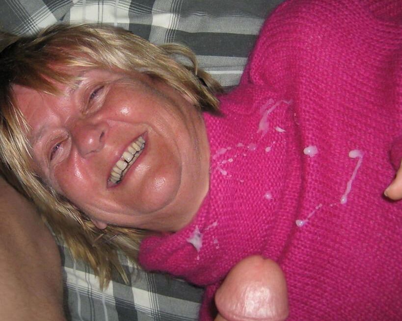A few milfs and gilfs