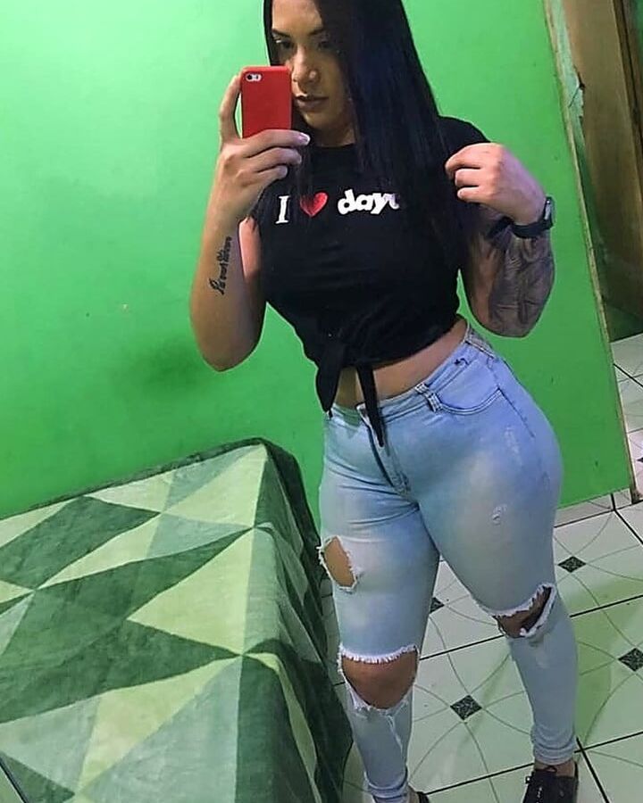 PUTA DO INSTAGRAM: Itala Ferreira