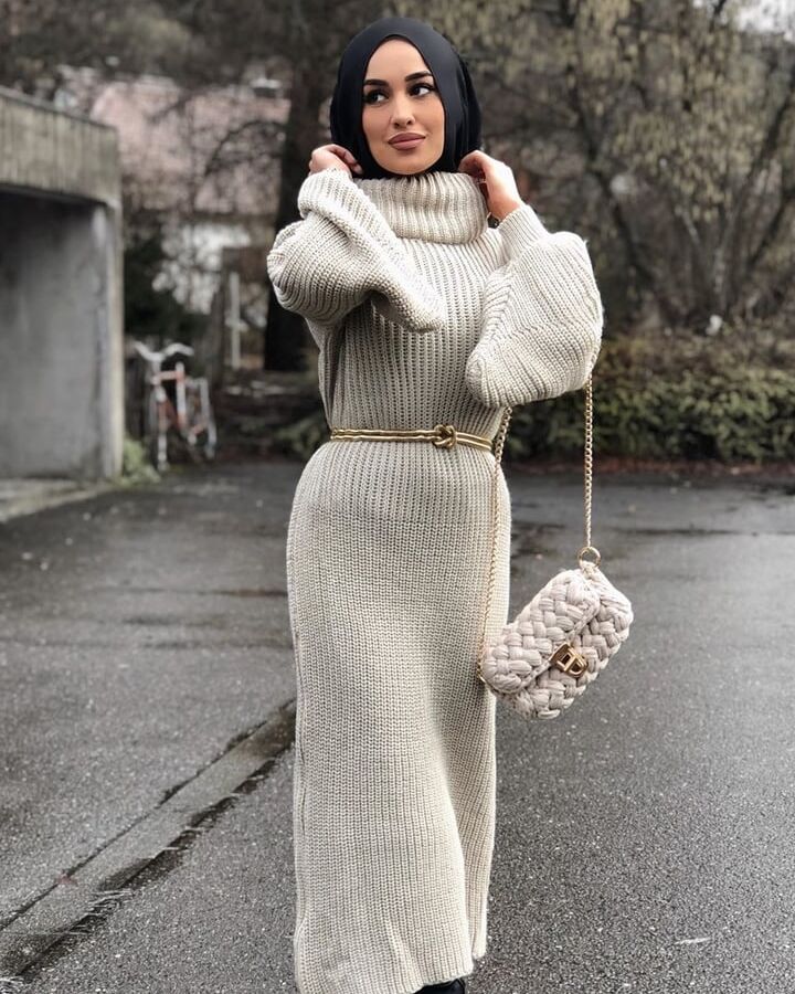 Hot Instagram Hjiab Lady